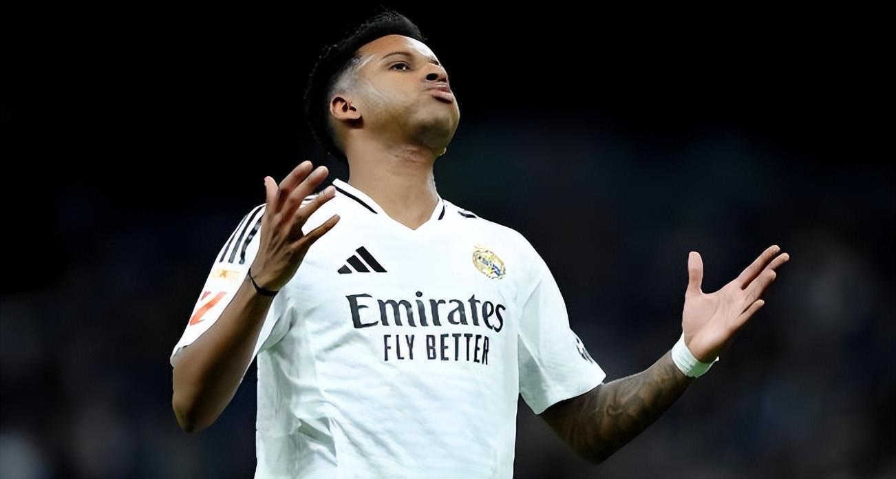 意外！国安队左后卫位置不缺人，为何球队还要挖走大连英博飞翼